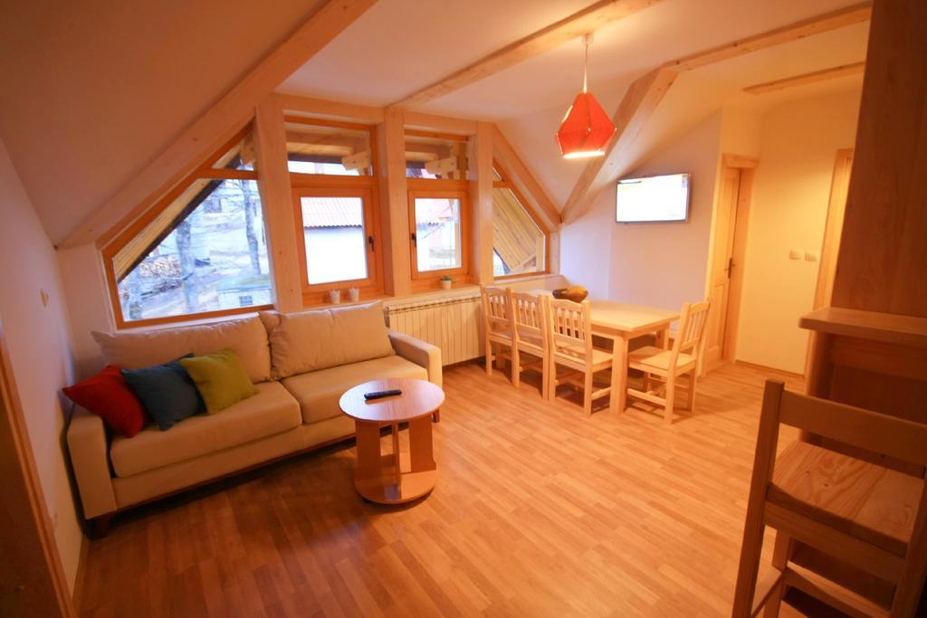 Apartments Prijatelji ยาโฮรินา ภายนอก รูปภาพ
